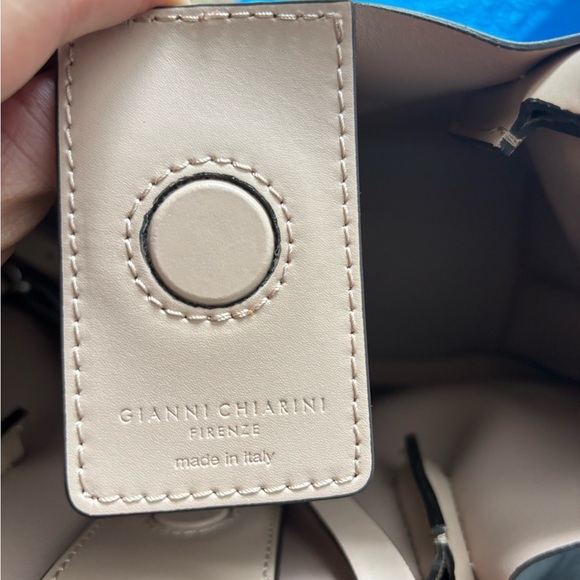 Gianni Chiarini Marcella Beige Leather Tote Bag w/Adjustable Strap and Wallet - Picture 3 of 7